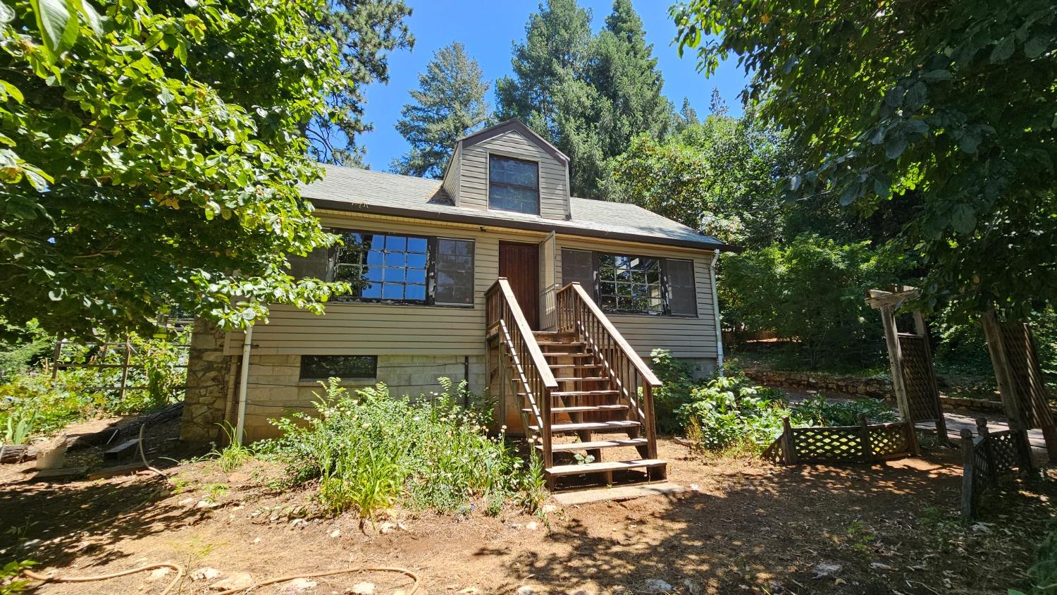 Photo of 2905 Mace Rd in Camino, CA