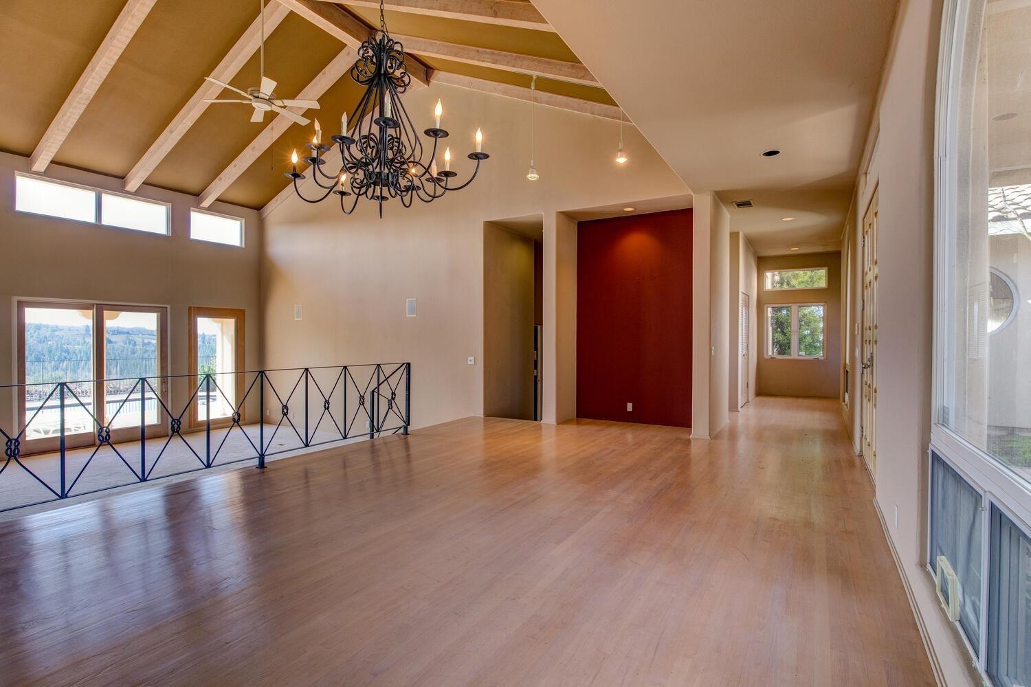 Detail Gallery Image 11 of 67 For 7402 Perry Creek Rd, Somerset,  CA 95684 - 4 Beds | 3/1 Baths