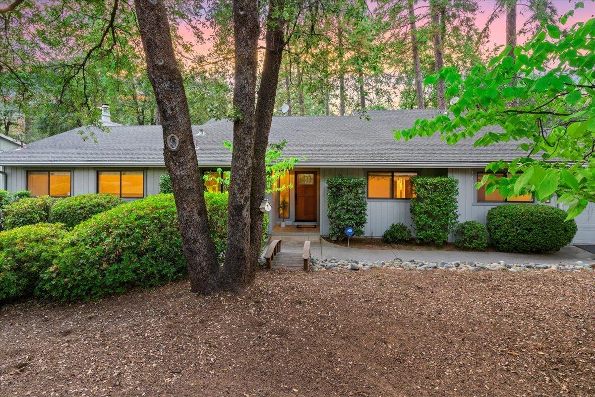 Photo of 11522 Betty Wy in Grass Valley, CA