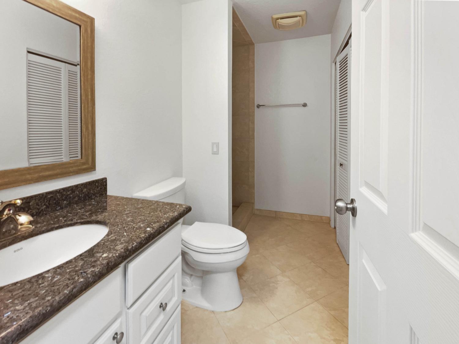 Photo #13: 223074048 Listing: Photo #13