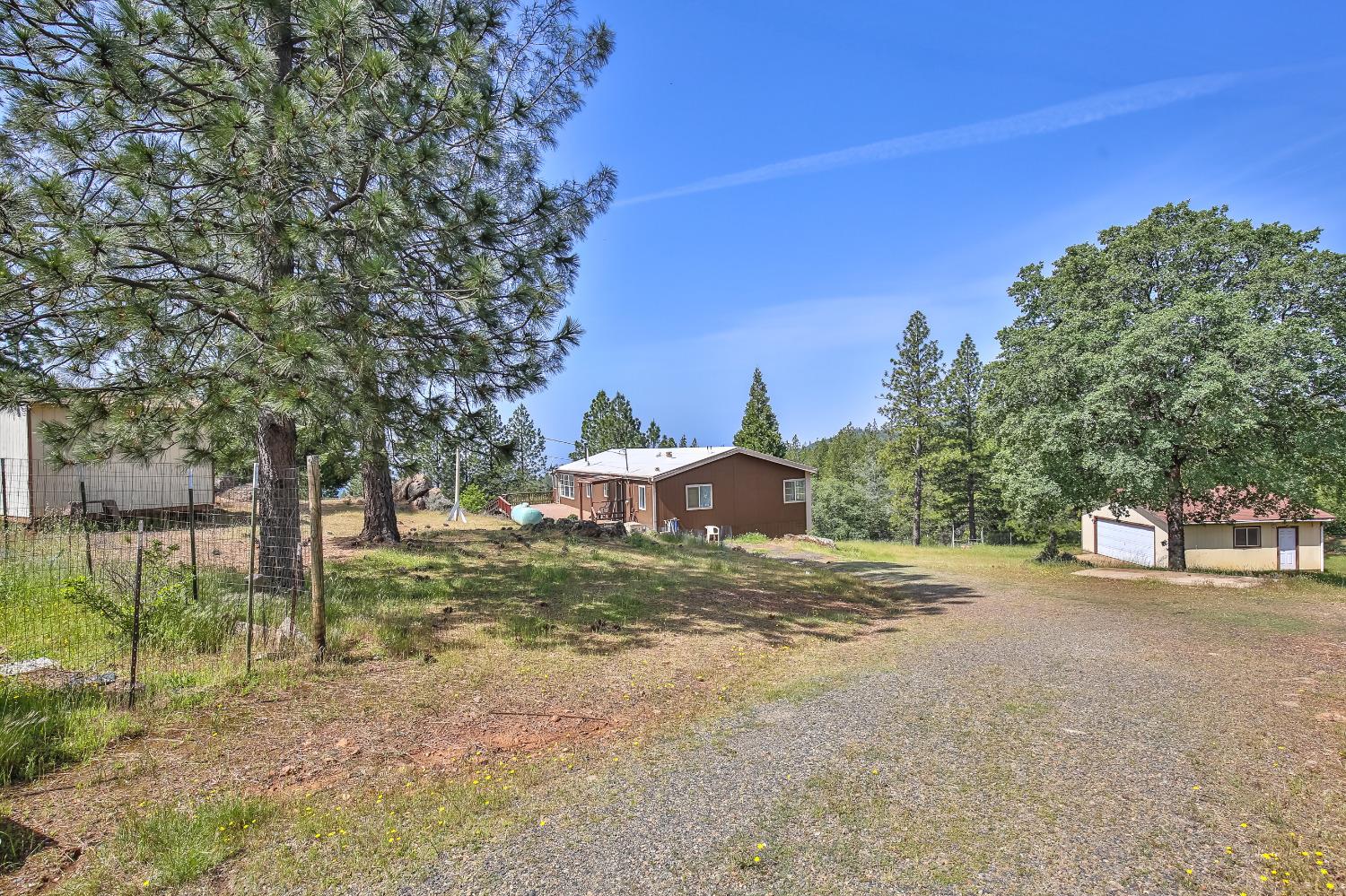 Detail Gallery Image 12 of 43 For 105 Top View Ct, Oroville,  CA 95966 - 3 Beds | 2 Baths