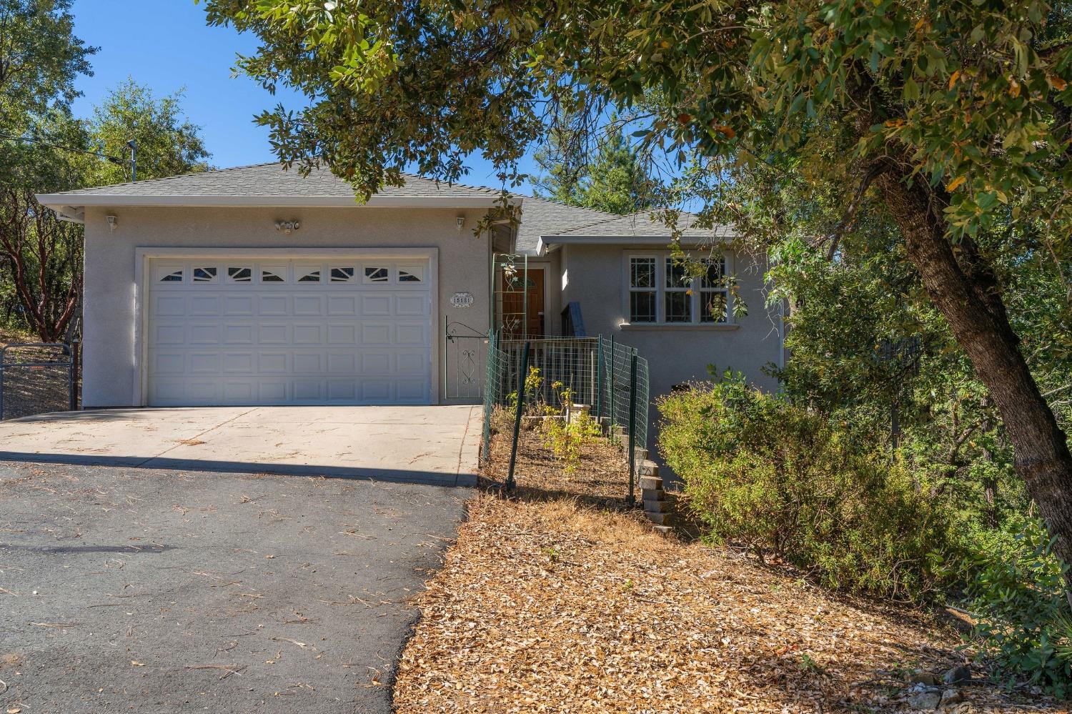 Photo of 15181 Sutter Highlands Dr in Sutter Creek, CA