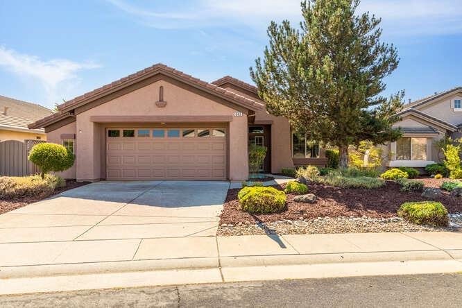 Photo of 643 Gold Strike Ct in Lincoln, CA