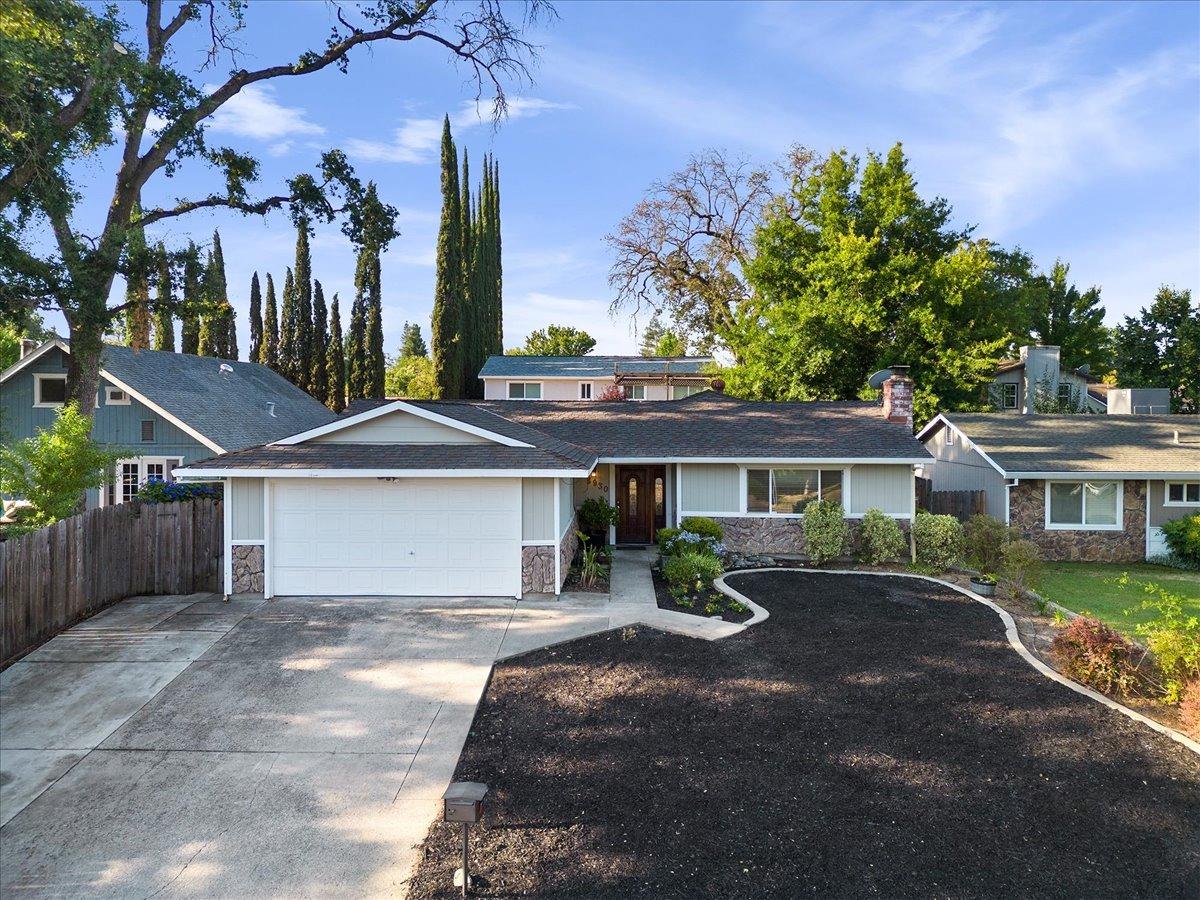 Photo of 8930 Genoa Ave in Orangevale, CA