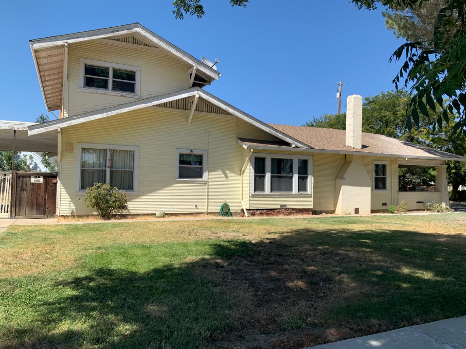 Photo of 285 Laurel Ave in Gustine, CA