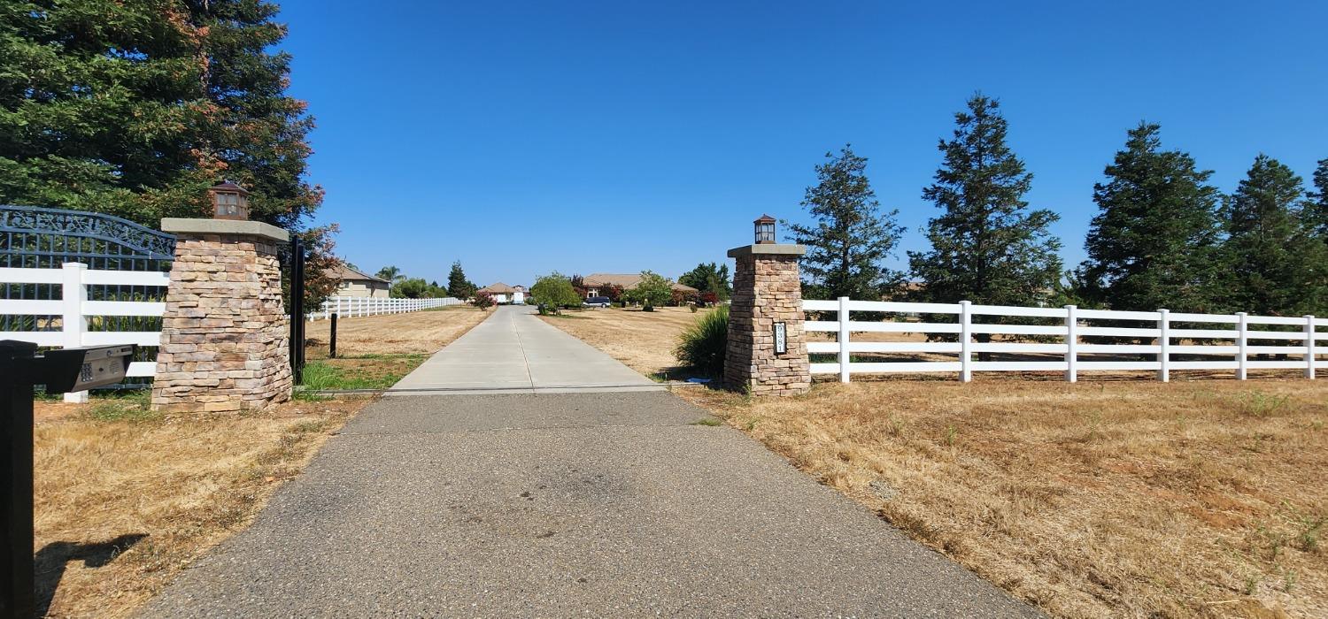 Stablegate Road, Wilton, California image 6