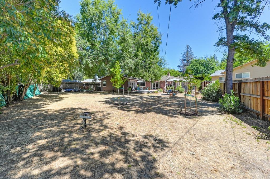 Memory Way, Fair Oaks, California image 34