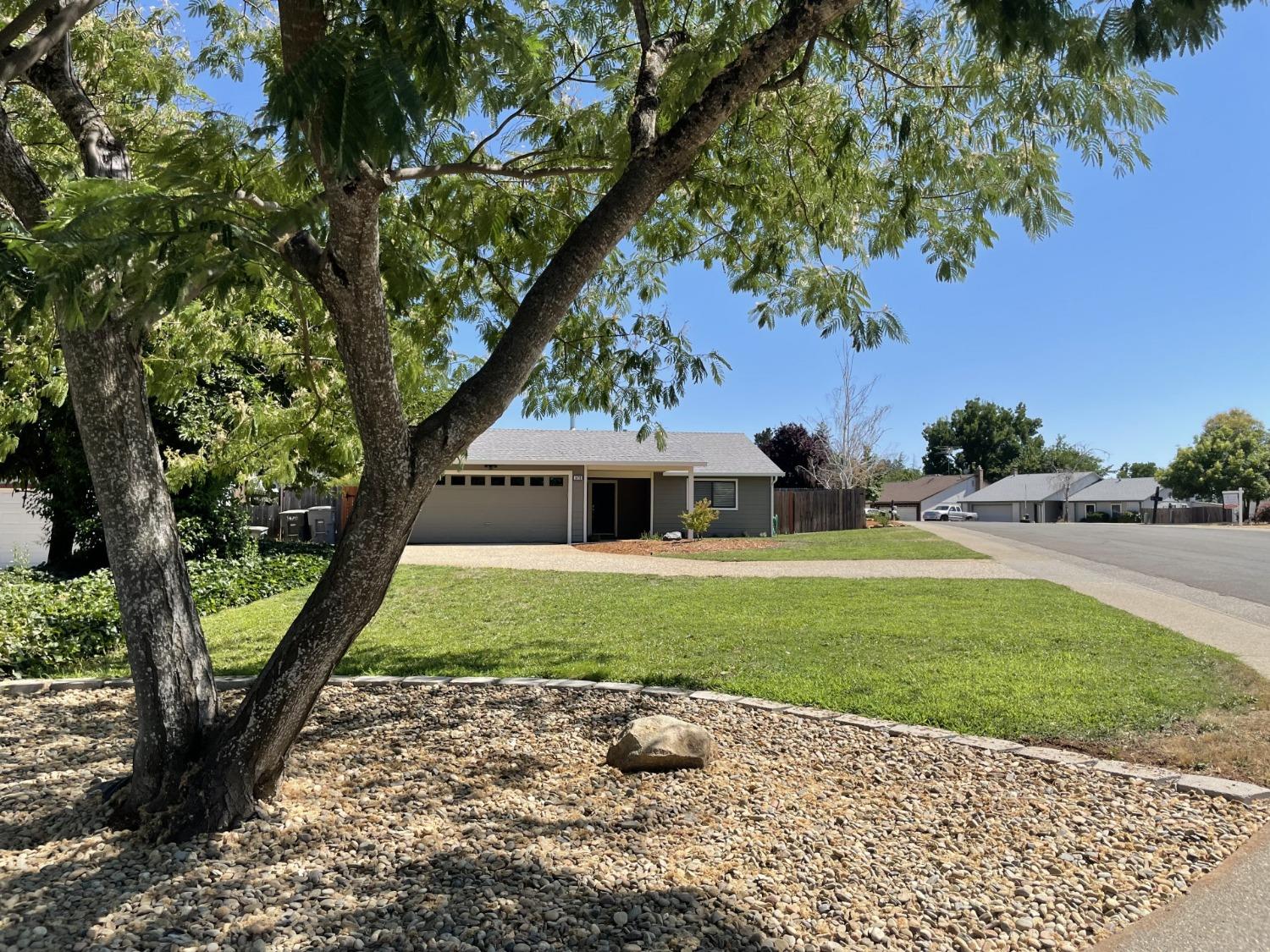 Photo of 1470 Wimbledon Dr in Auburn, CA