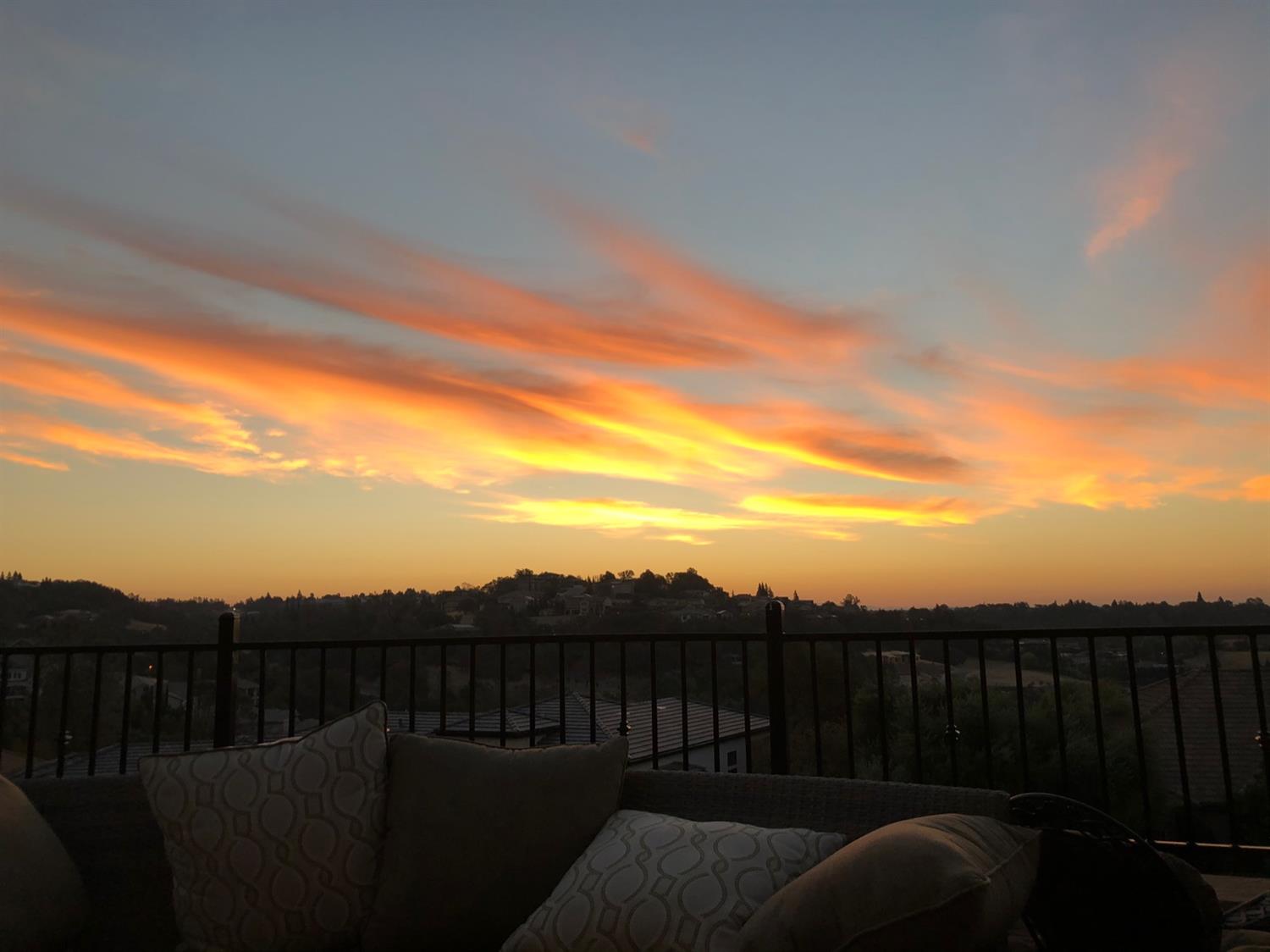 Photo of 634 Lakeridge Dr in Auburn, CA