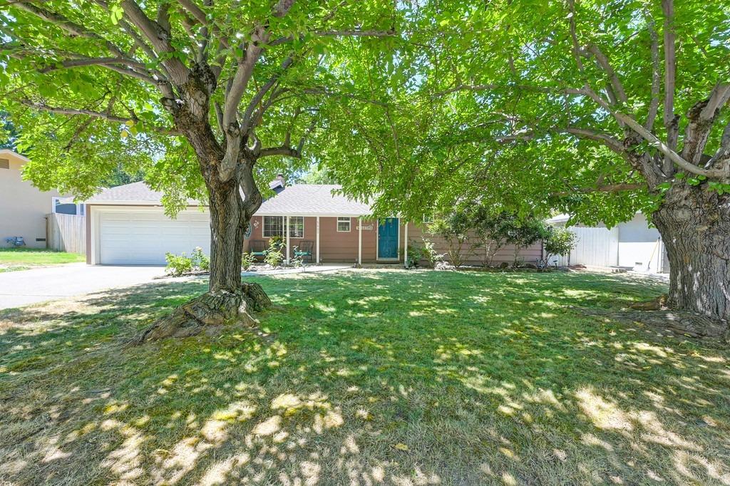 Photo of 5605 Memory Wy in Fair Oaks, CA