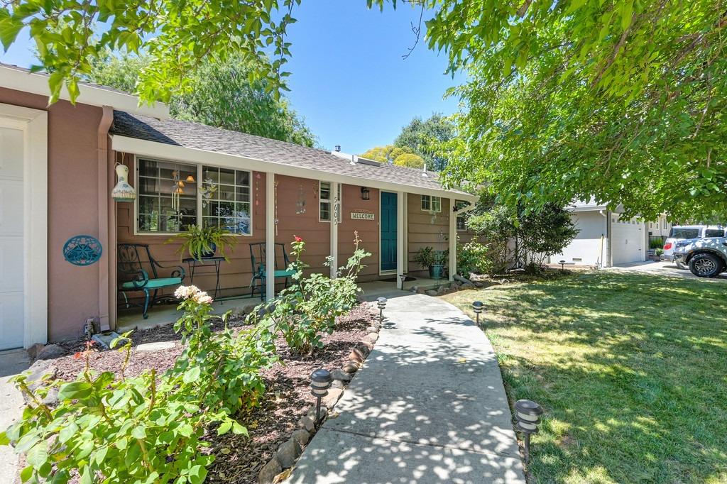 Memory Way, Fair Oaks, California image 4