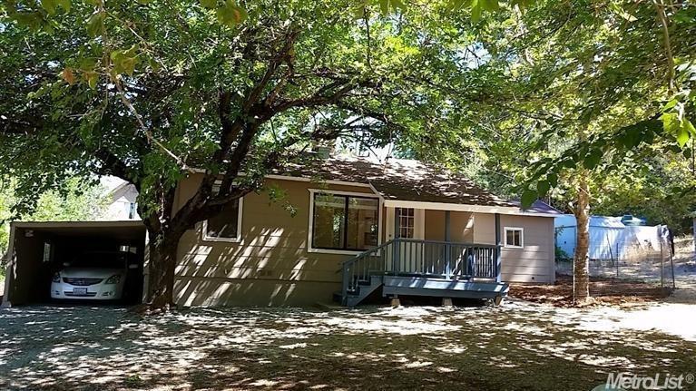 Photo of 111-115 Ponderosa Wy in Colfax, CA