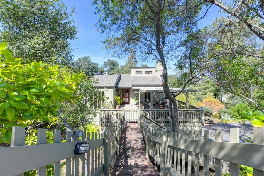 Photo of 434 Olive Orchard Dr in Auburn, CA