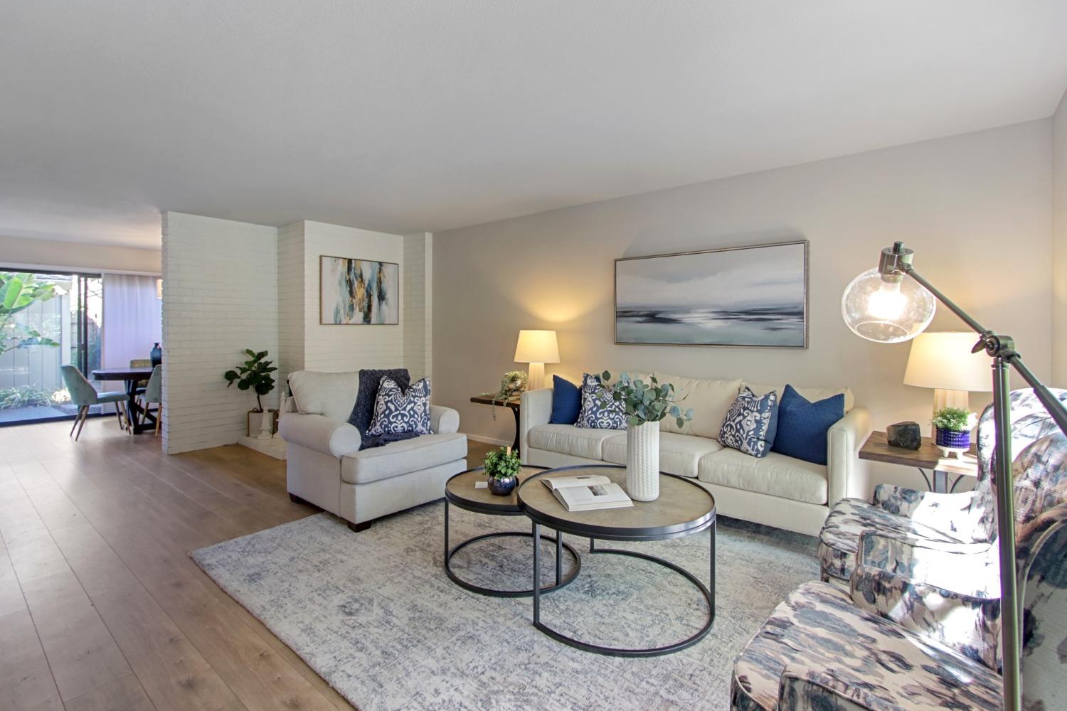 Photo of 1167 Vanderbilt Wy in Sacramento, CA