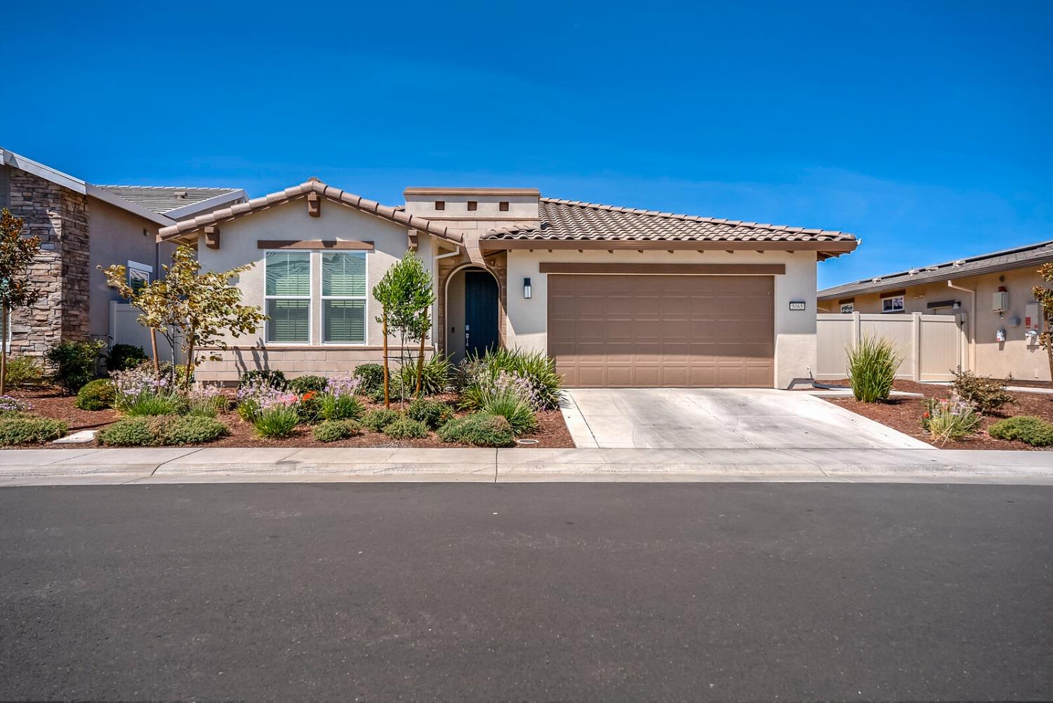 Photo of 5065 Hemisphere Ln in Roseville, CA