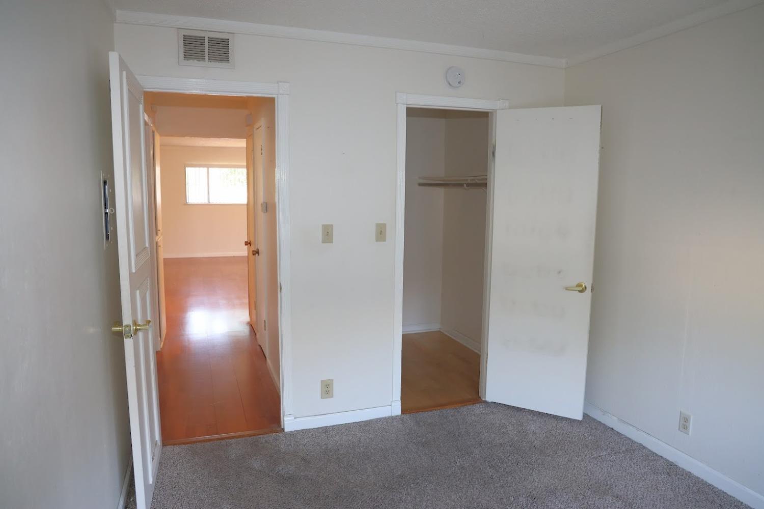 Photo #19: 223075804 Listing: Photo #19