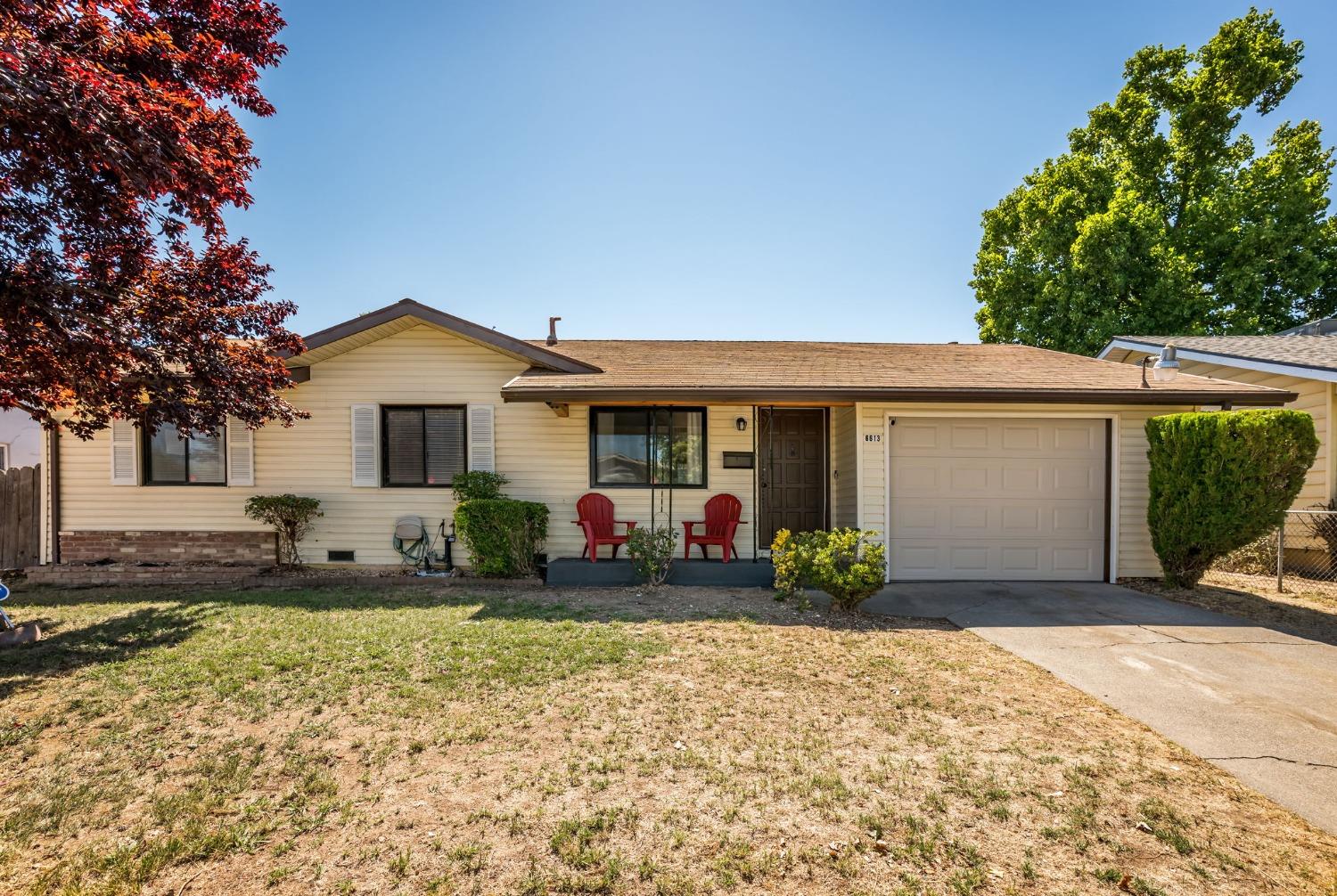Photo of 6613 Stoneman Dr in North Highlands, CA