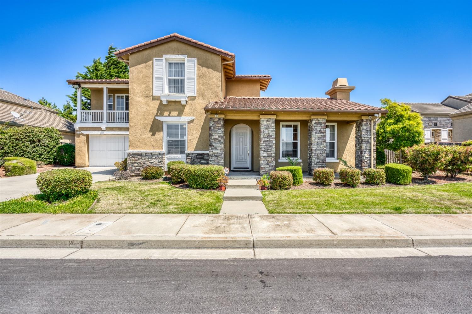 Detail Gallery Image 1 of 1 For 2806 Breaker Cir, Hayward,  CA 94545 - 5 Beds | 4/1 Baths