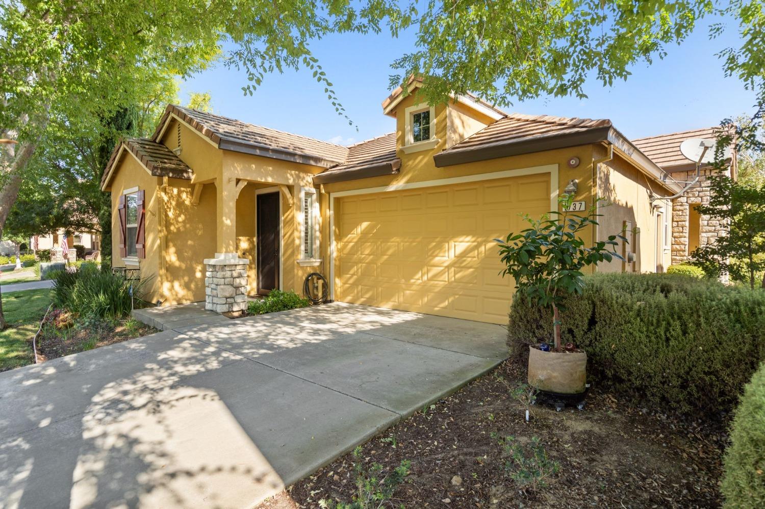 Photo of 1737 Marseille Ln in Roseville, CA