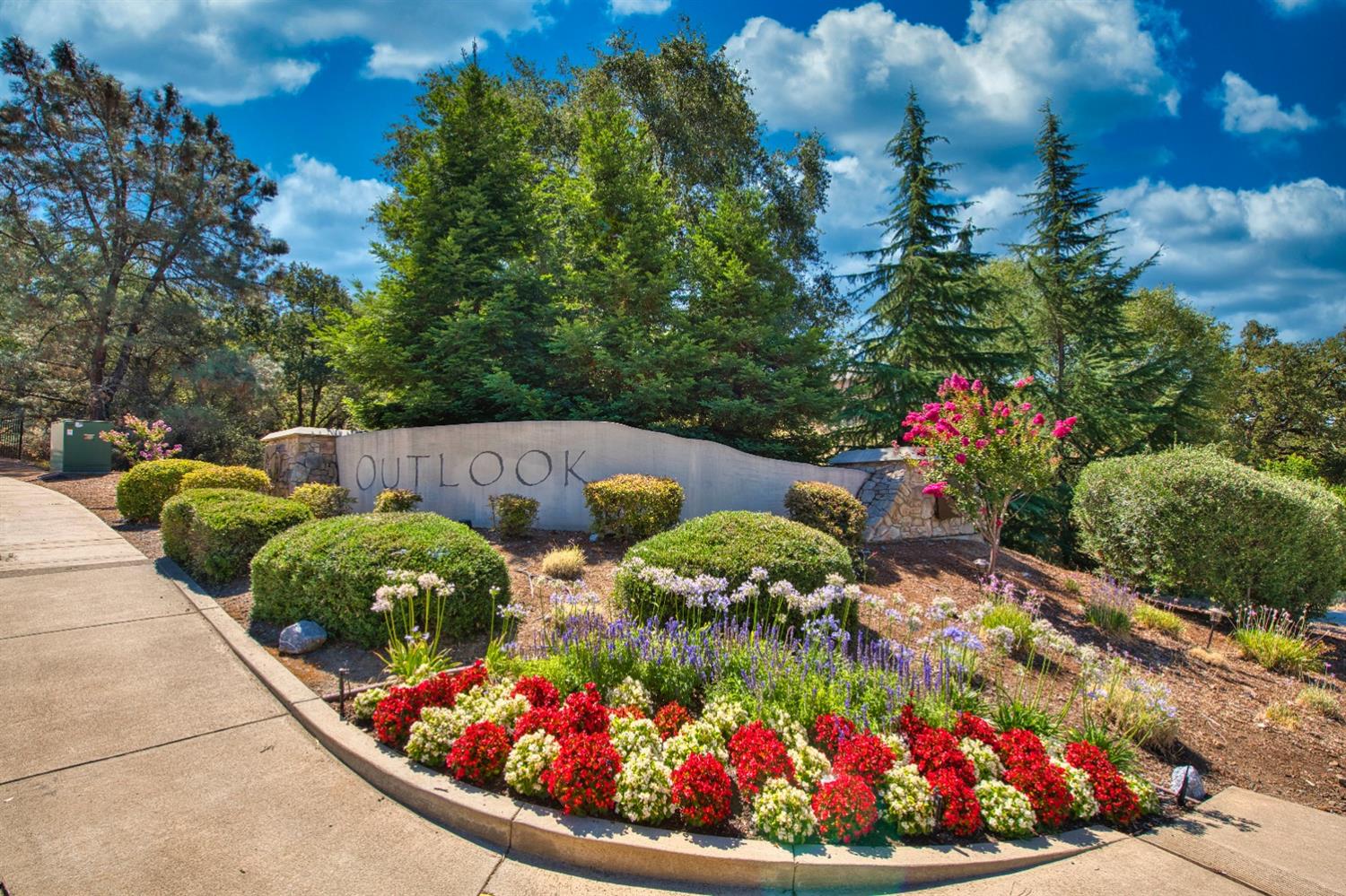 Photo of 960 Machty Ct in Auburn, CA