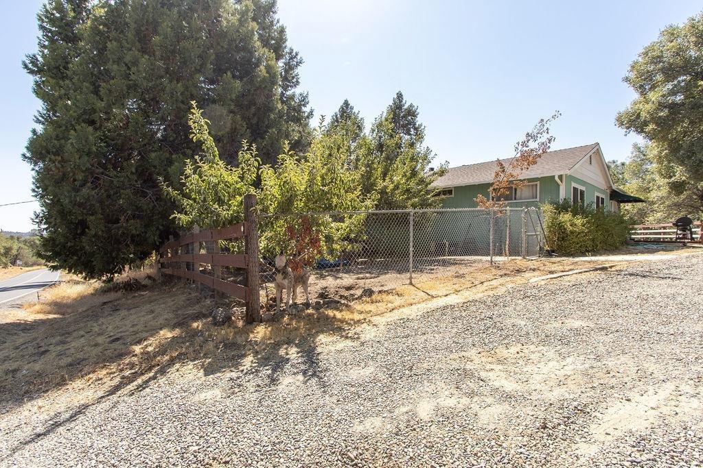 Darrah Road, Mariposa, California image 5