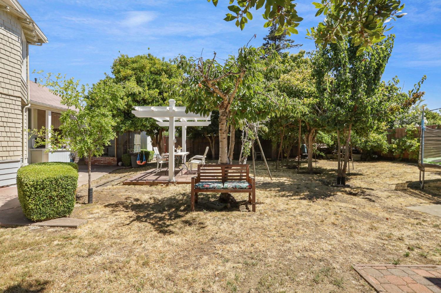 Euclid Avenue, San Leandro, California image 15