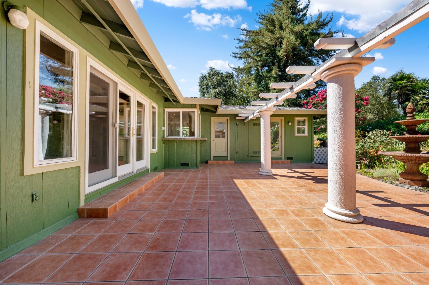 Paula Way, Fair Oaks, California image 46