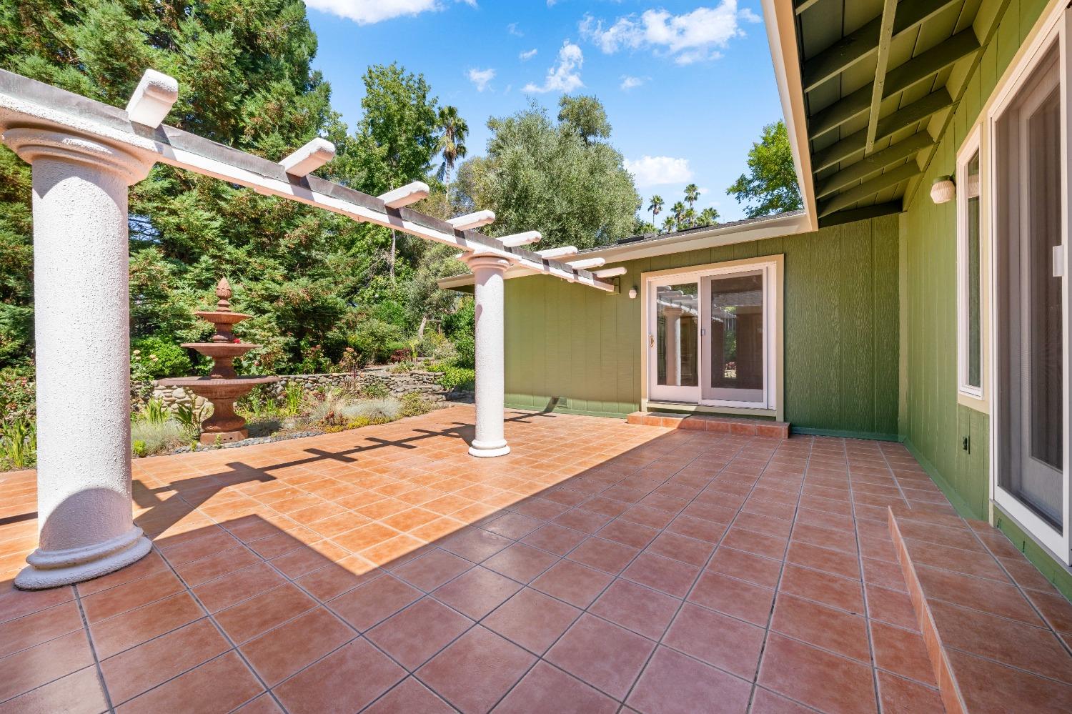 Paula Way, Fair Oaks, California image 45