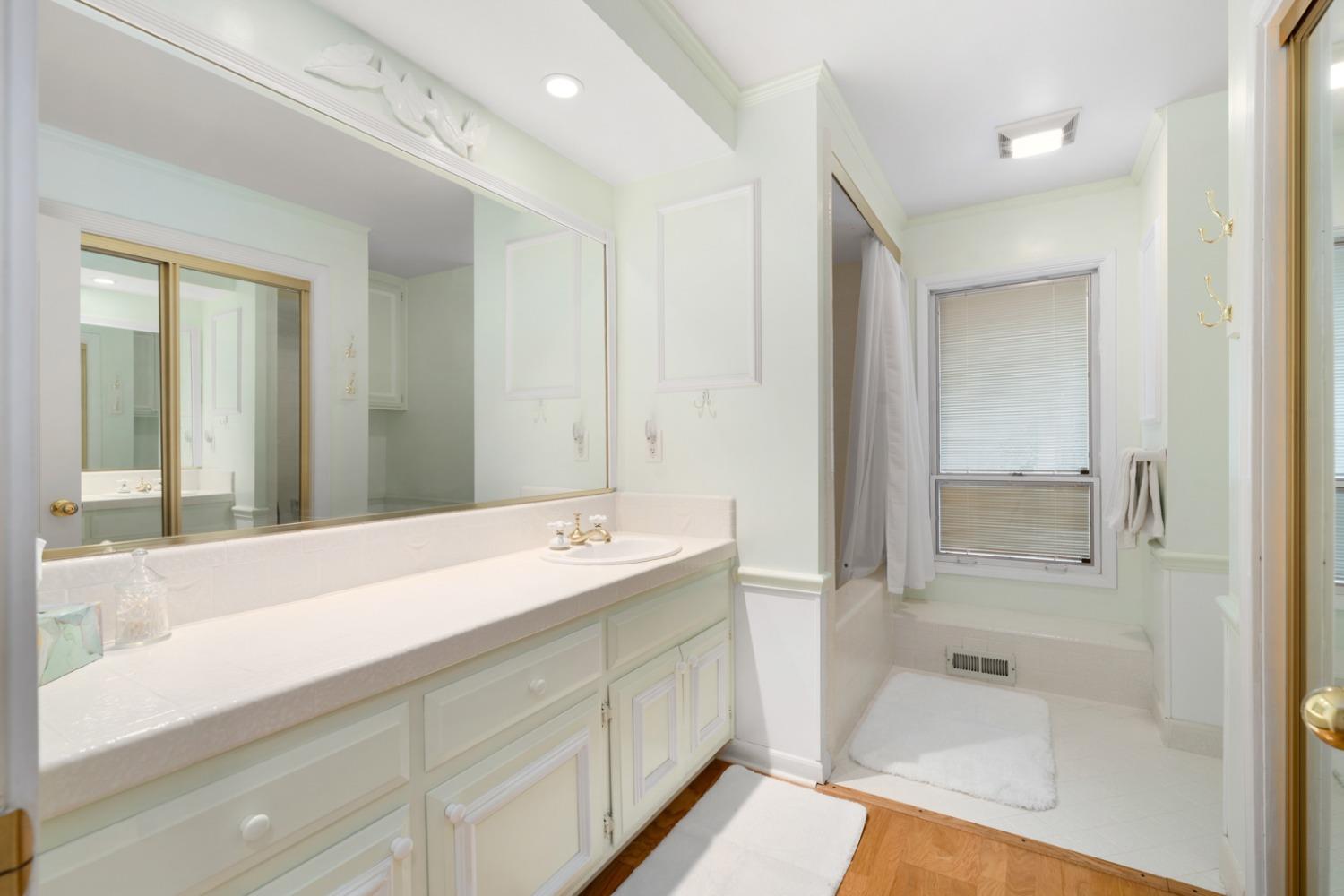 Paula Way, Fair Oaks, California image 34