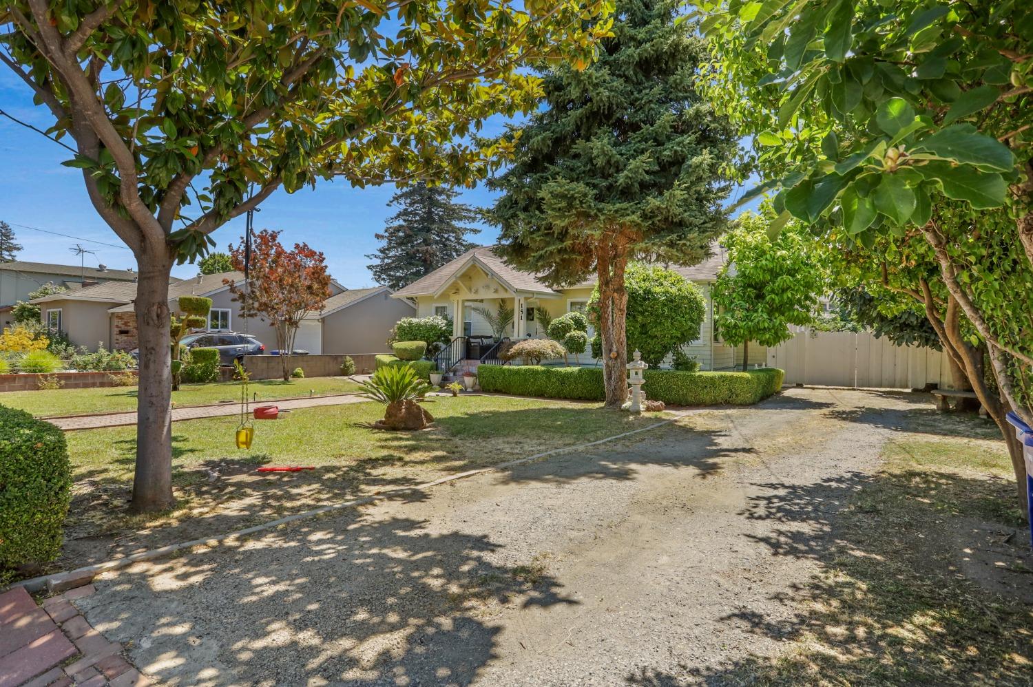 Euclid Avenue, San Leandro, California image 28