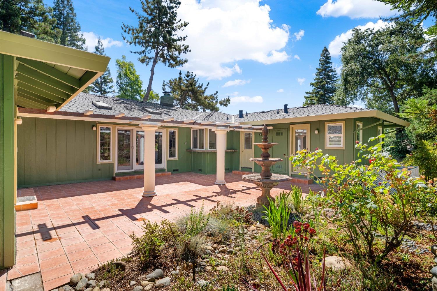 Paula Way, Fair Oaks, California image 48