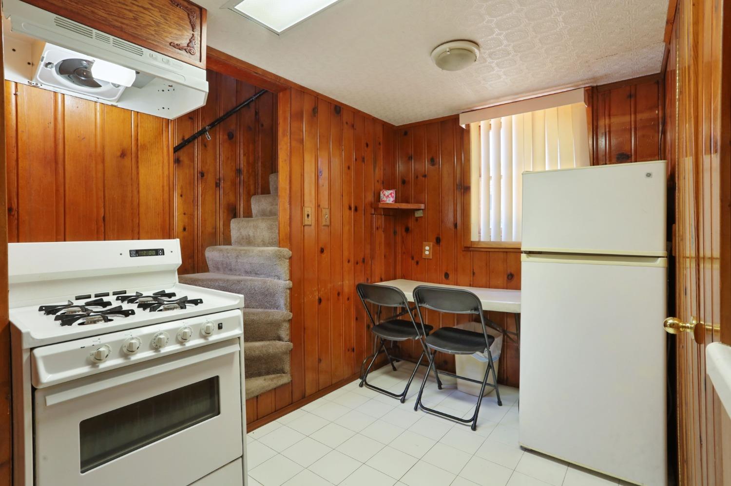 Euclid Avenue, San Leandro, California image 18