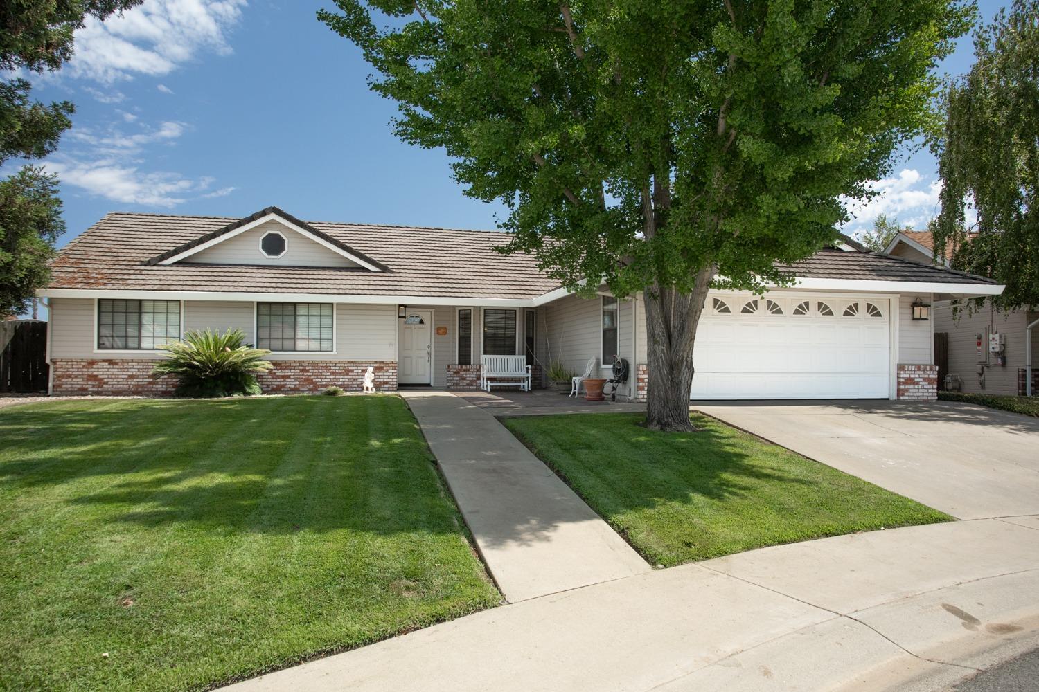 Photo of 1819 Cleo Ct in Yuba City, CA
