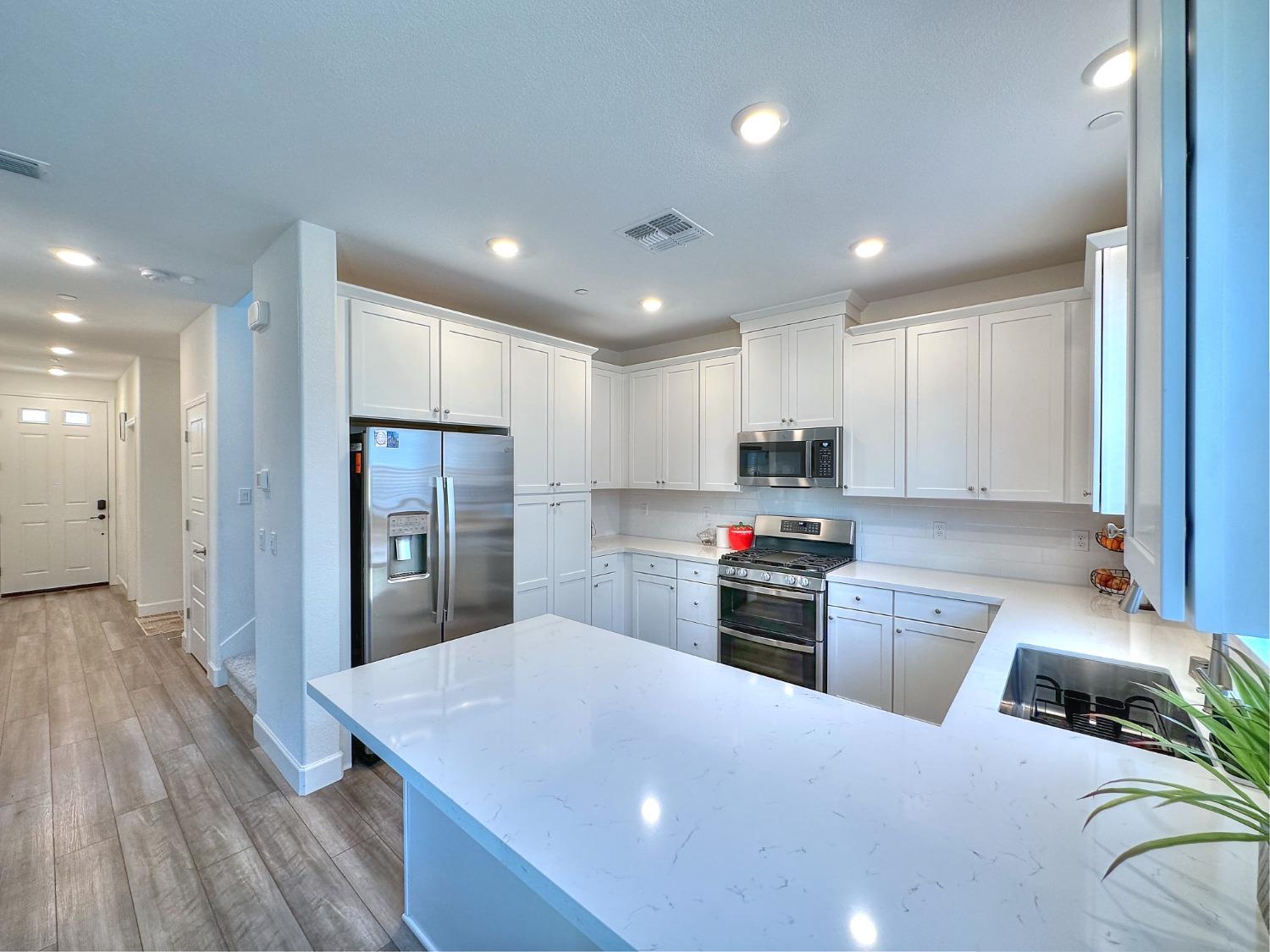 Photo of 3585 Damora Ave in Sacramento, CA