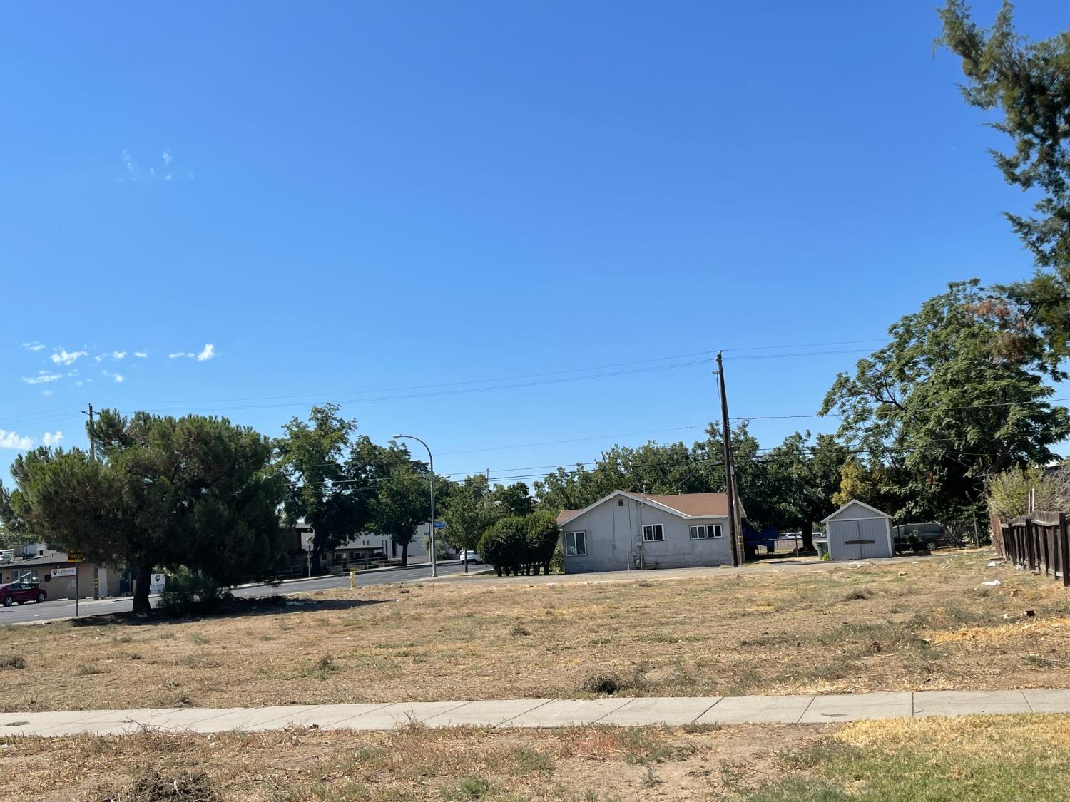 S M Street, Merced, California image 4