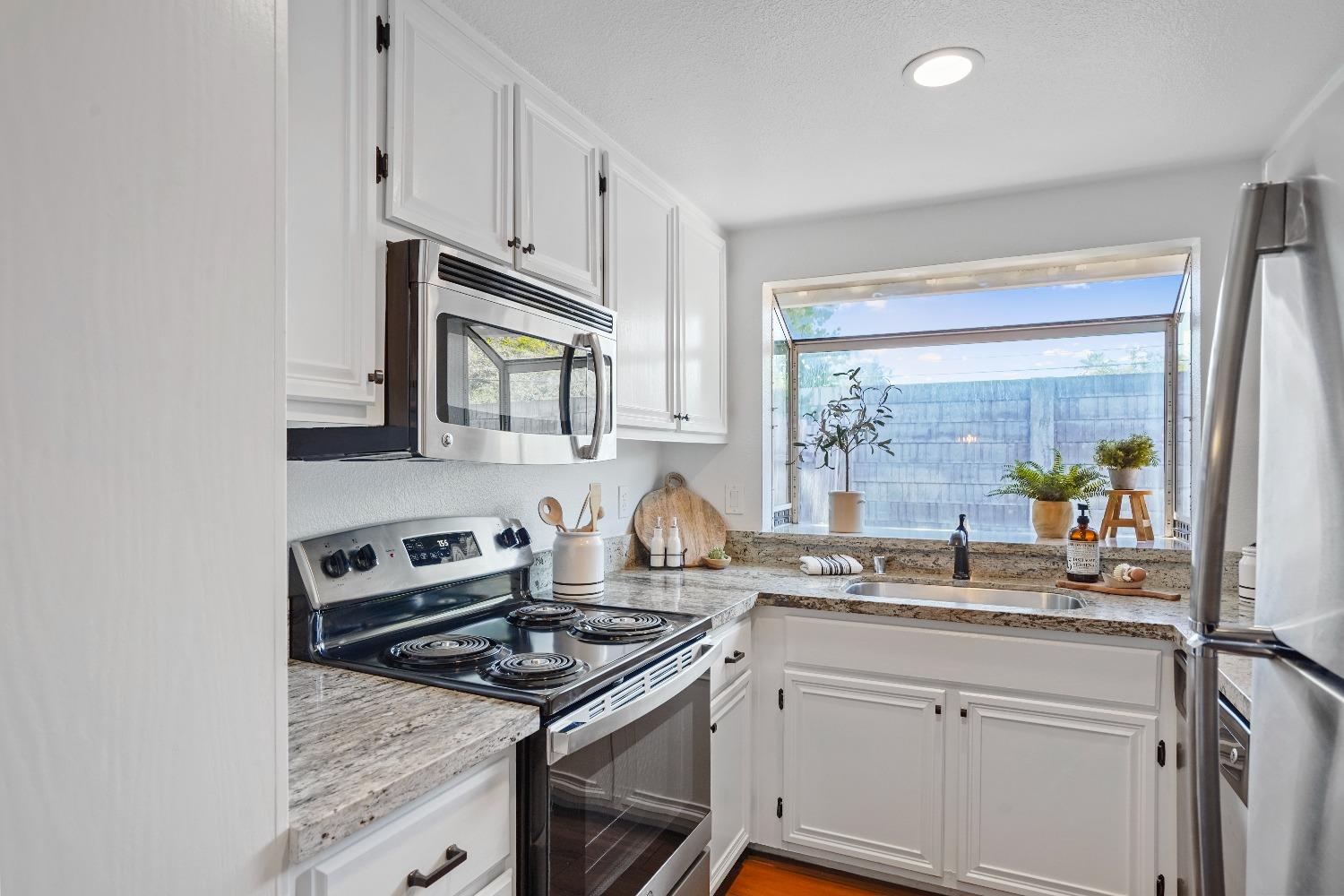 Photo #11: 223078065 Listing 