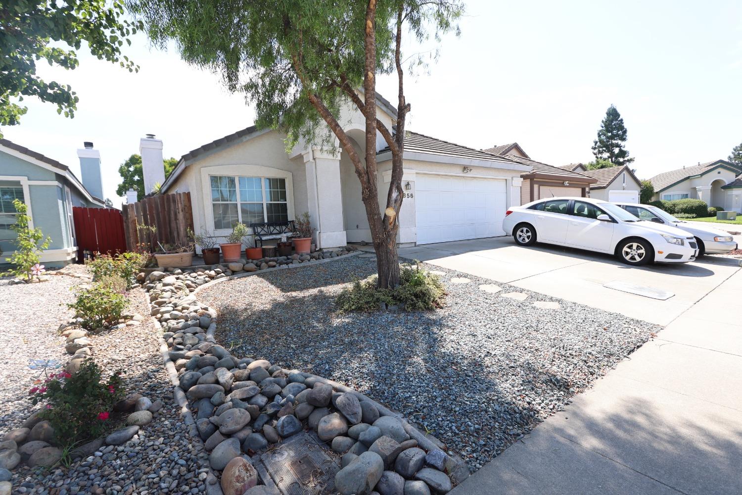 Photo of 8856 Apricot Woods Wy in Elk Grove, CA