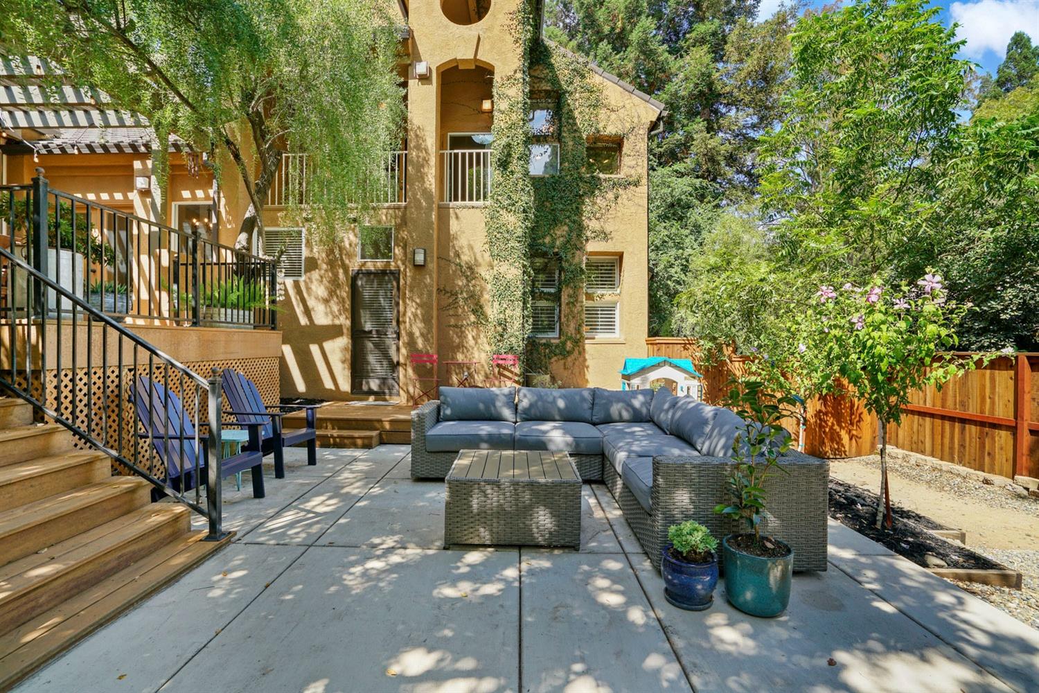 Caviar Court, Fair Oaks, California image 50