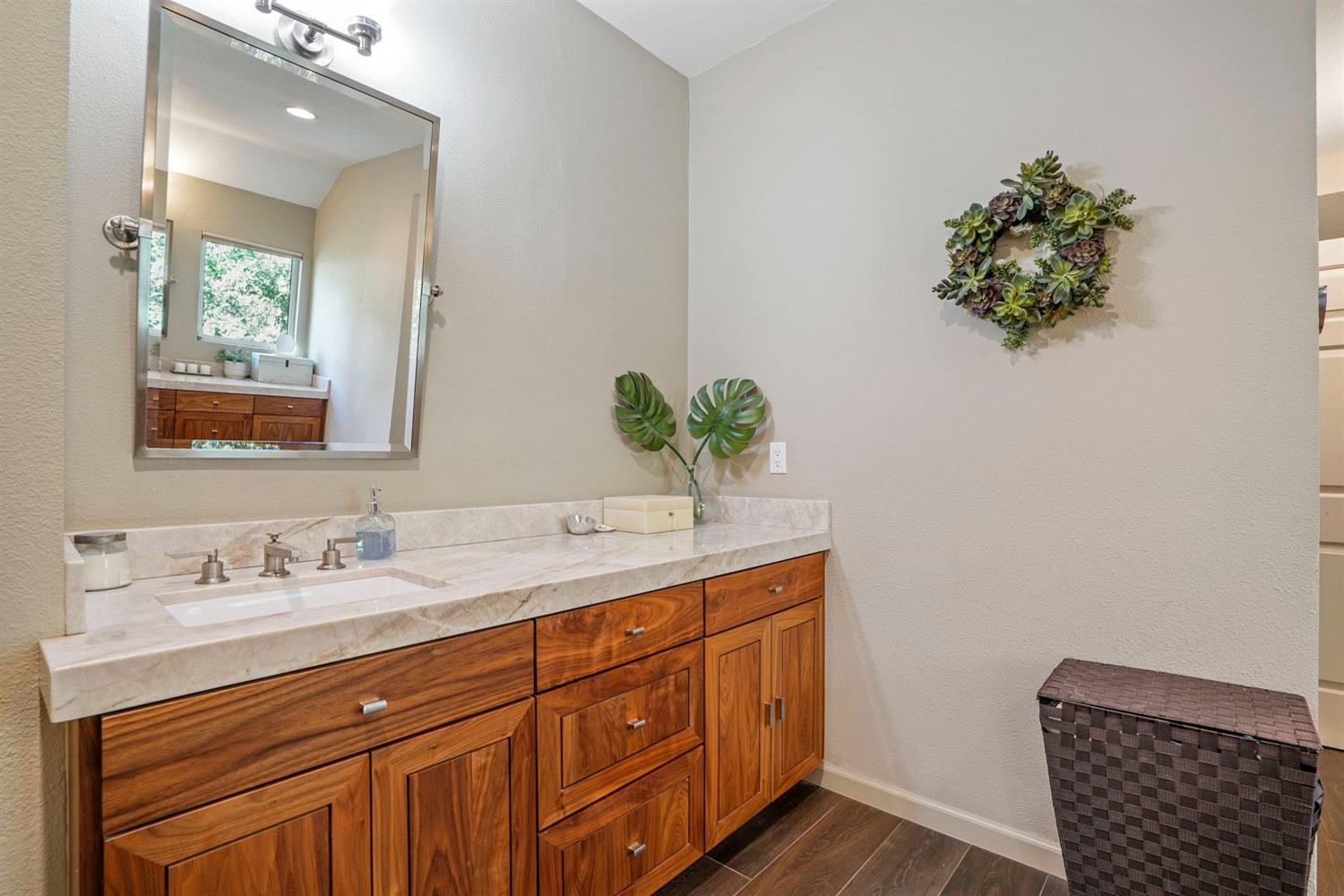 Caviar Court, Fair Oaks, California image 30