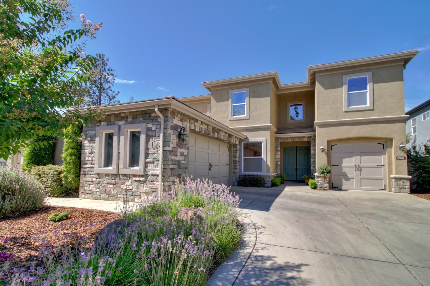 Photo of 2941 Sienna Ln in Sacramento, CA