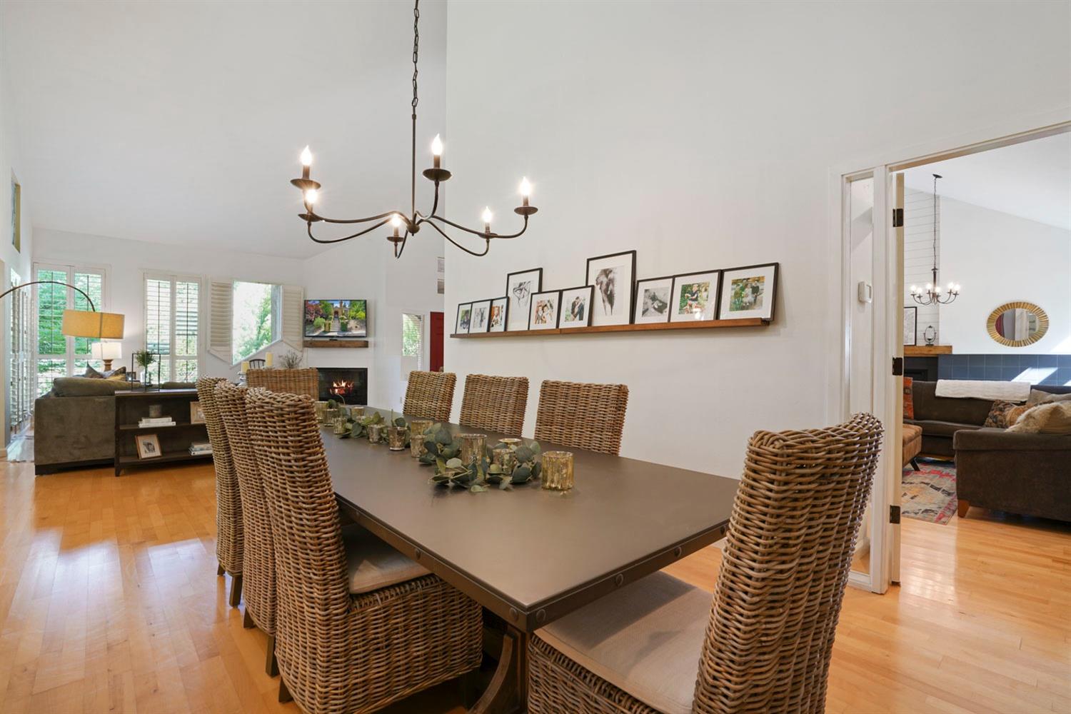 Caviar Court, Fair Oaks, California image 9