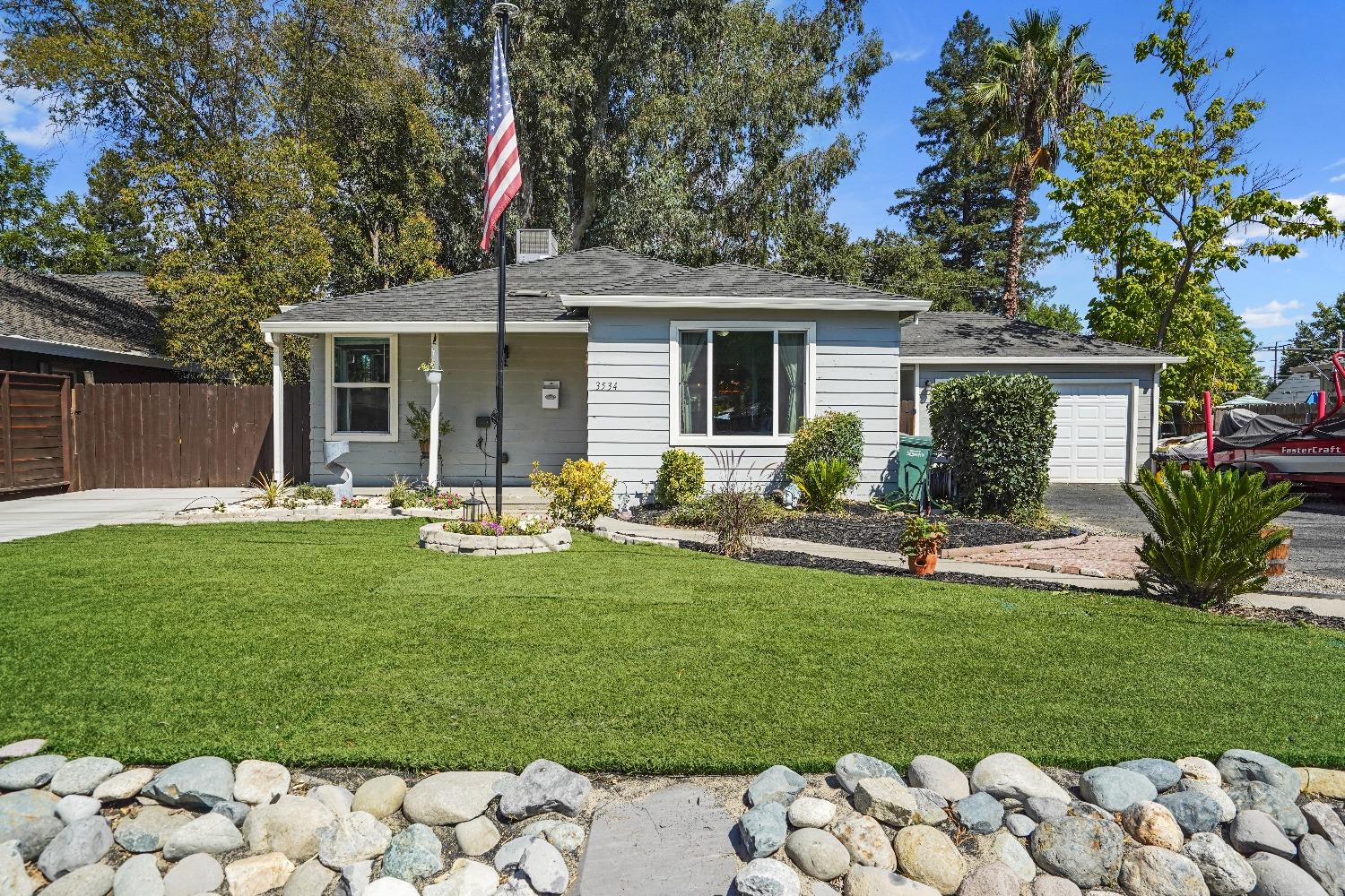 Detail Gallery Image 1 of 1 For 3534 Becerra Way, Sacramento,  CA 95821 - 3 Beds | 2 Baths