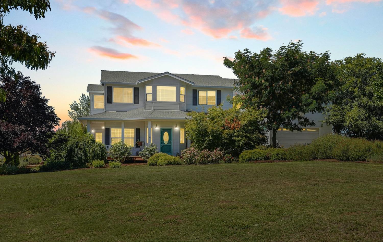 Photo of 12810 Schoeffler Rd in Wilton, CA