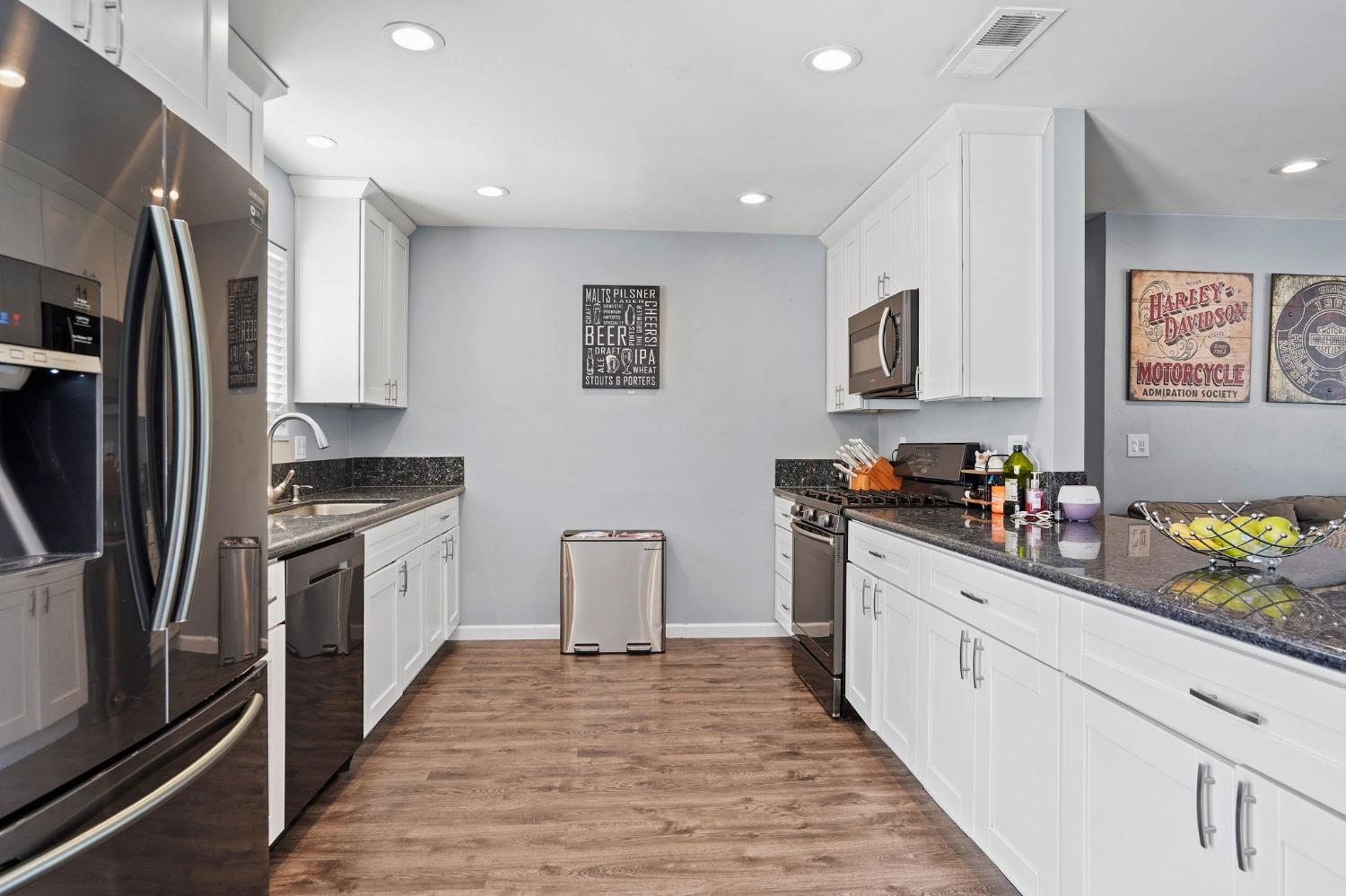 Photo of 6627 Carrwood St in Orangevale, CA