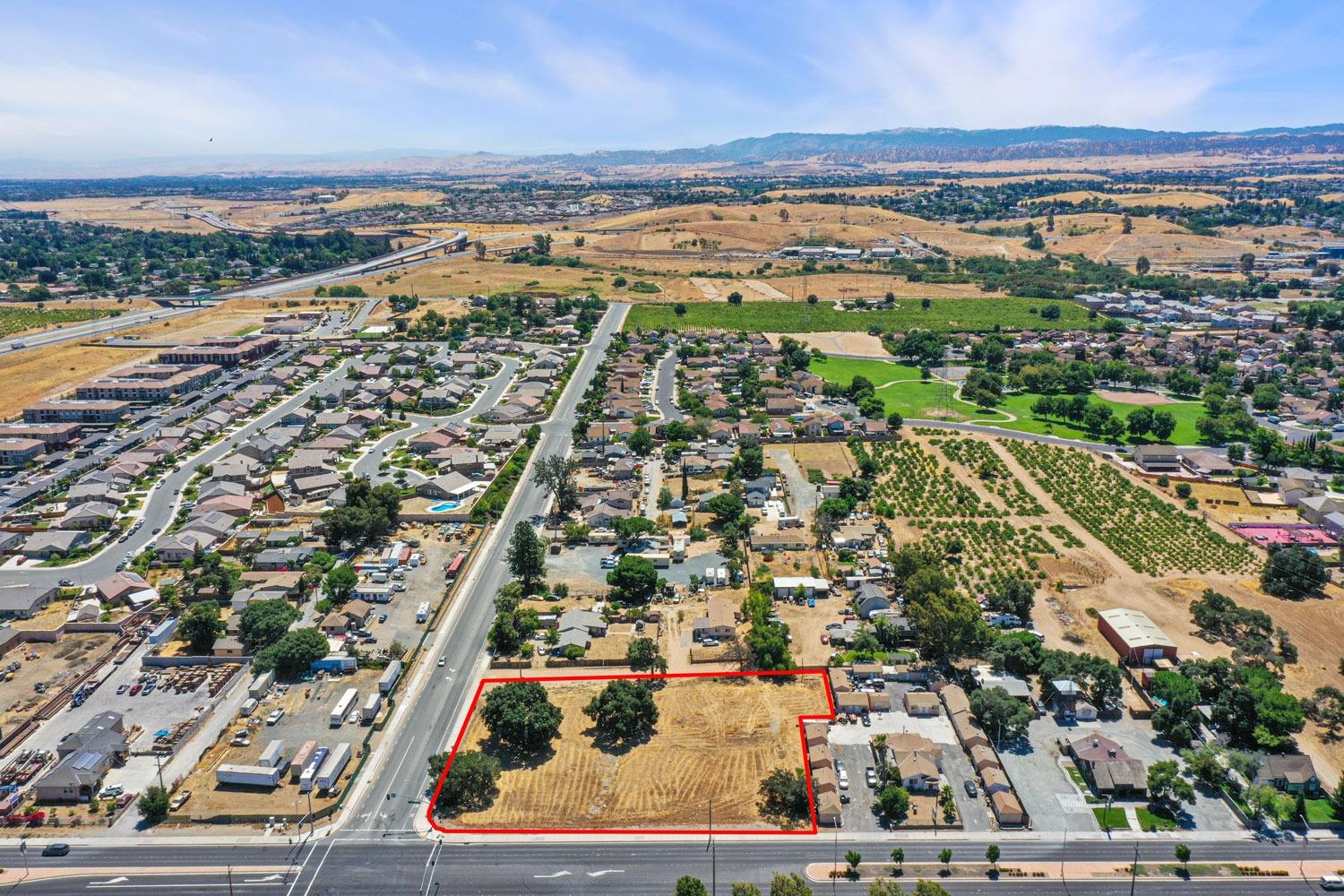 Photo of 3200 E 18th St in Antioch, CA