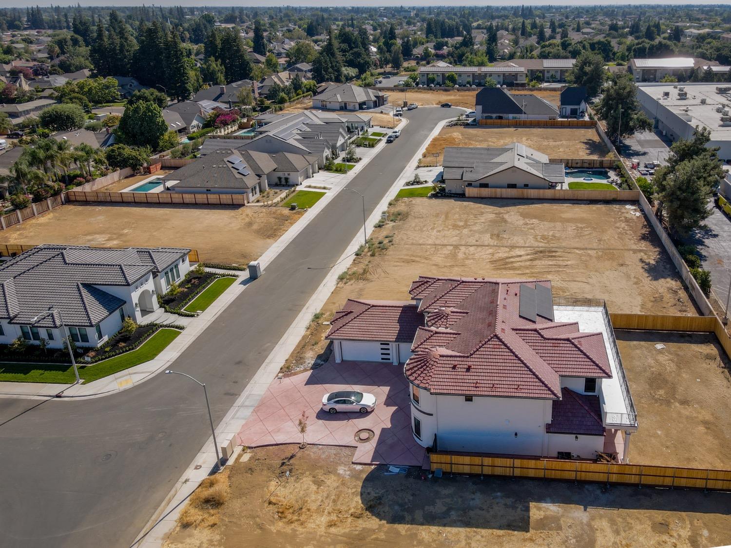 Photo of 2424 Interlaken Ct in Lodi, CA