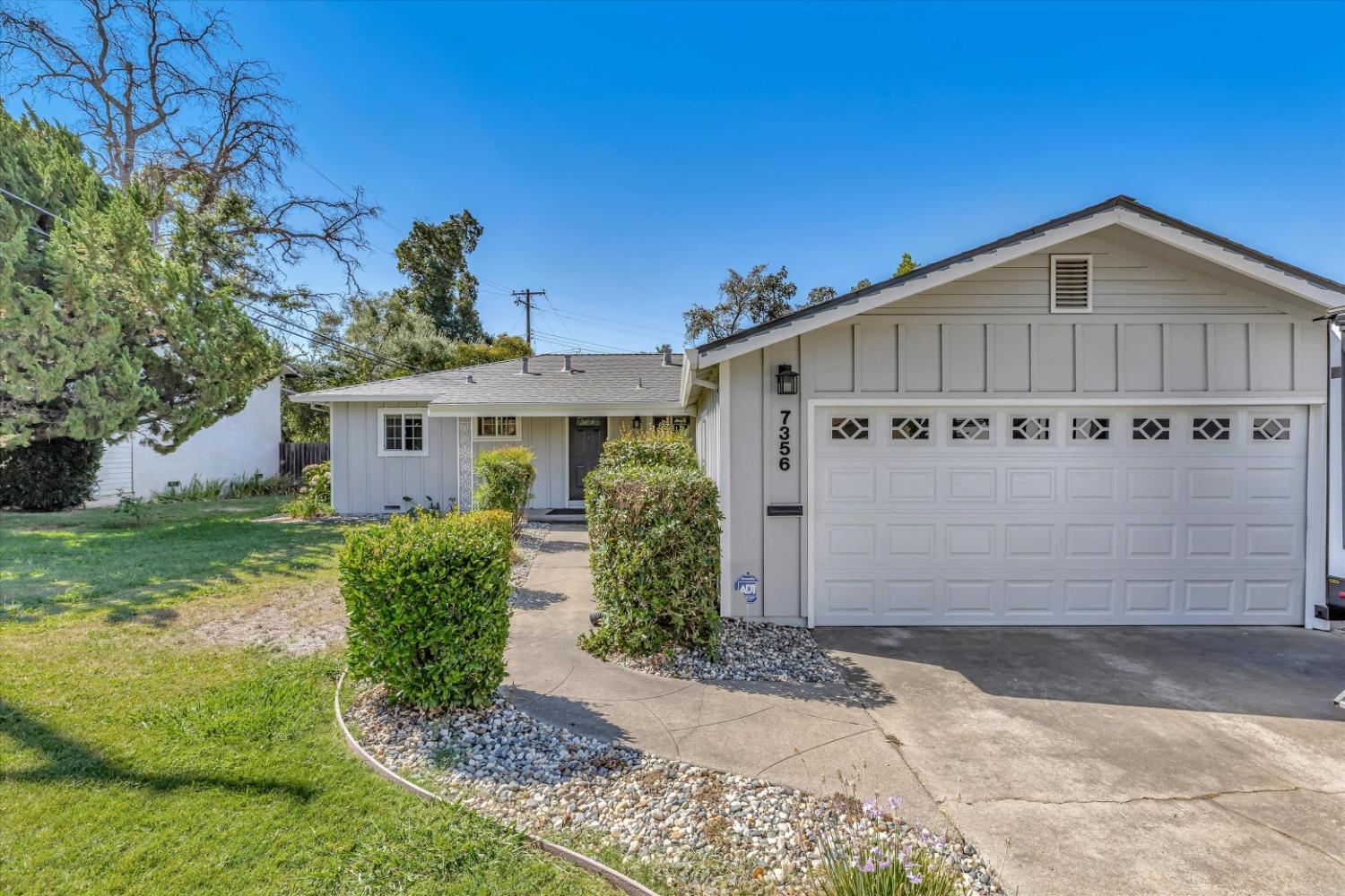 Photo of 7356 Kilborn Dr in Fair Oaks, CA