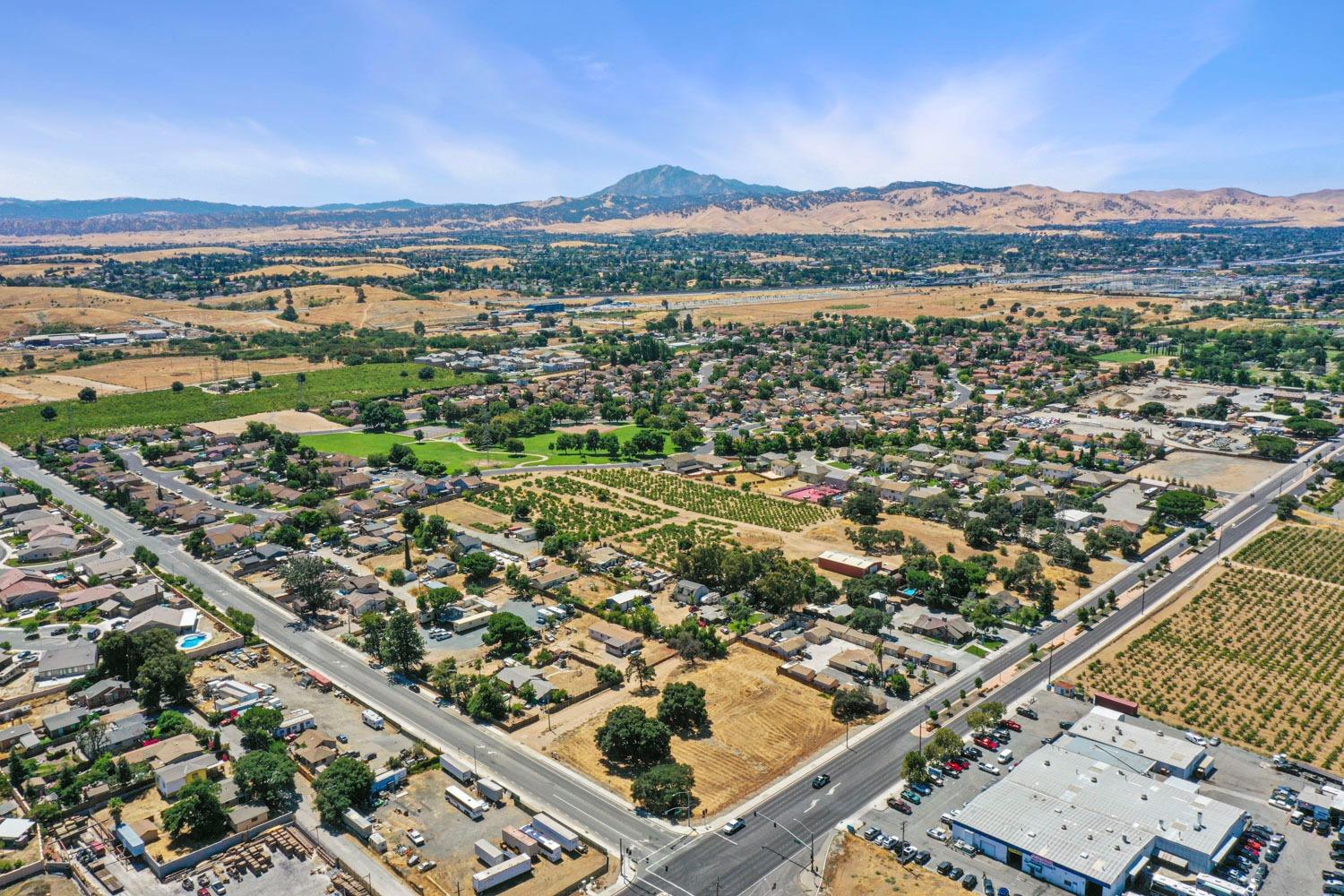 E 18th Street, Antioch, California image 9
