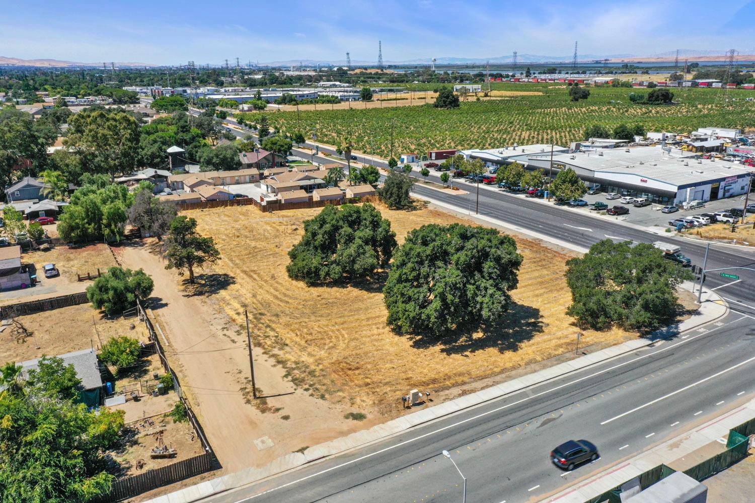 E 18th Street, Antioch, California image 15