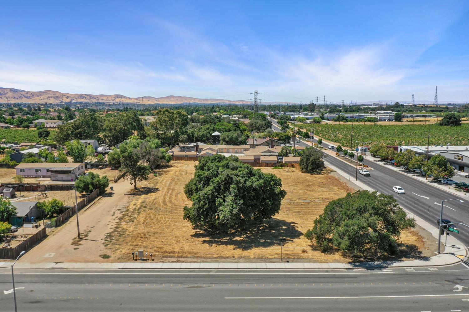 E 18th Street, Antioch, California image 26